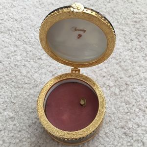 Gardens of Innocence Serenity Music Box 1998 Collectible A0760